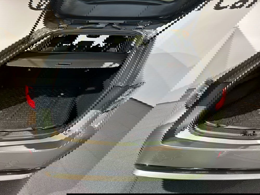 Toyota Corolla Touring Sports usata a Milano (11)