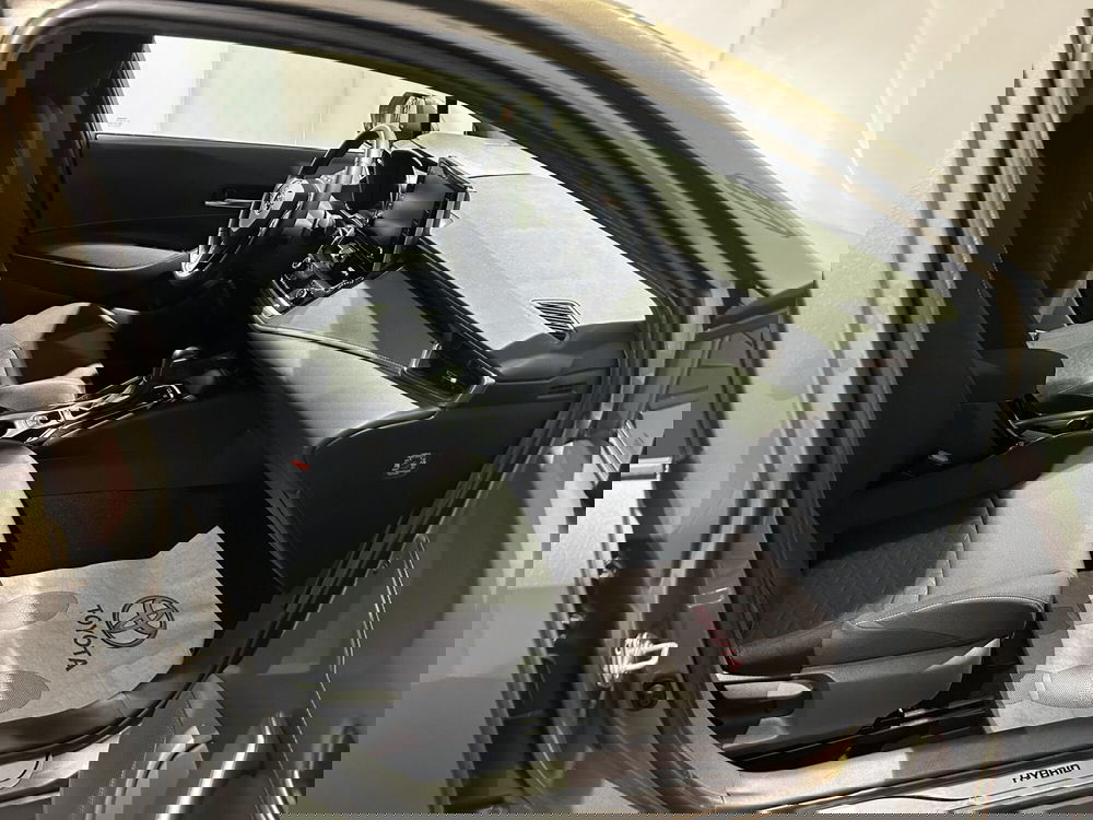 Toyota Corolla Touring Sports usata a Milano (6)