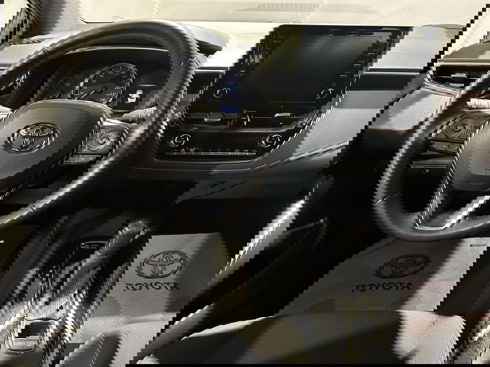 Toyota Corolla Touring Sports usata a Milano (9)