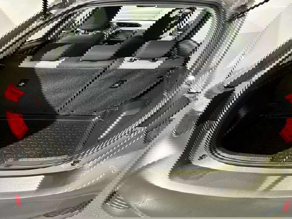 Toyota Yaris usata a Milano (11)