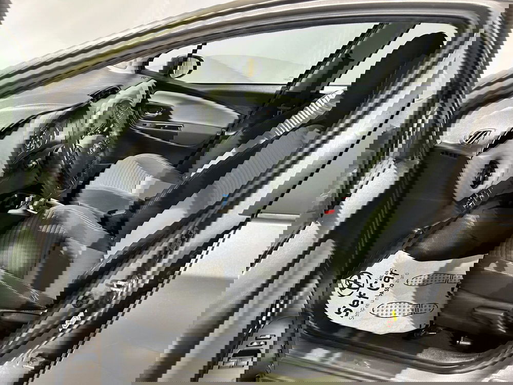 Toyota Yaris usata a Milano (12)