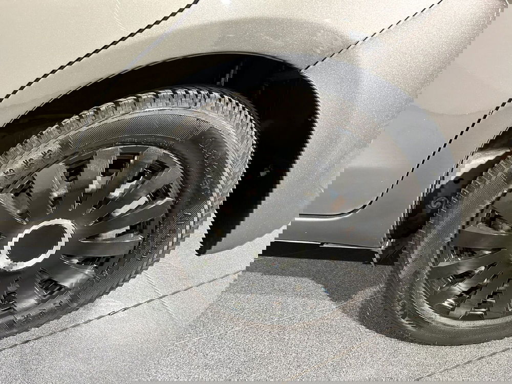 Toyota Yaris usata a Milano (15)