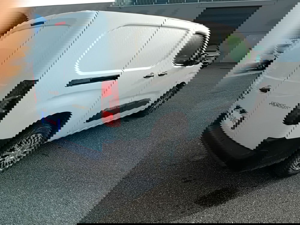 Toyota Proace City usata a Cremona (7)