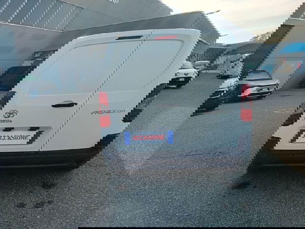 Toyota Proace City usata a Cremona (6)