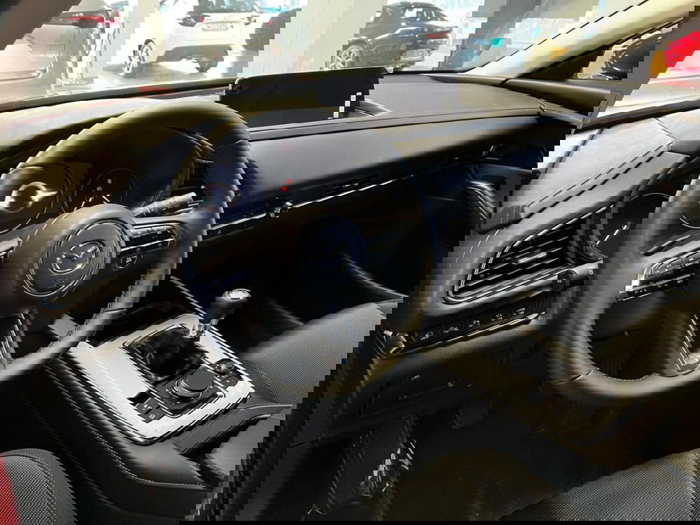 Mazda CX-30 nuova a Cremona (8)