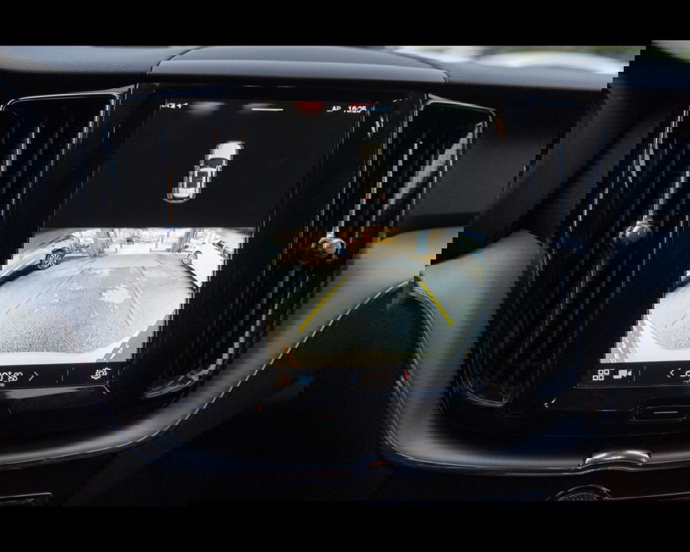 Volvo XC60 usata a Treviso (11)