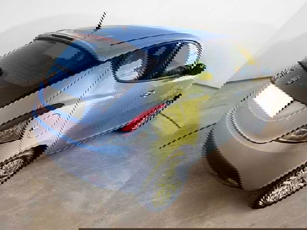 Lancia Ypsilon usata a Siena (5)