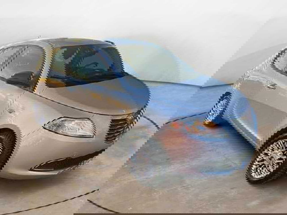 Lancia Ypsilon usata a Siena (8)