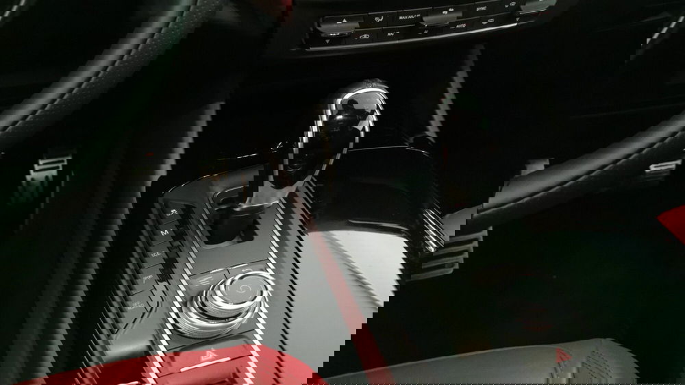 Maserati Levante usata a Chieti (11)