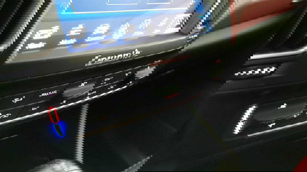 Maserati Levante usata a Chieti (18)