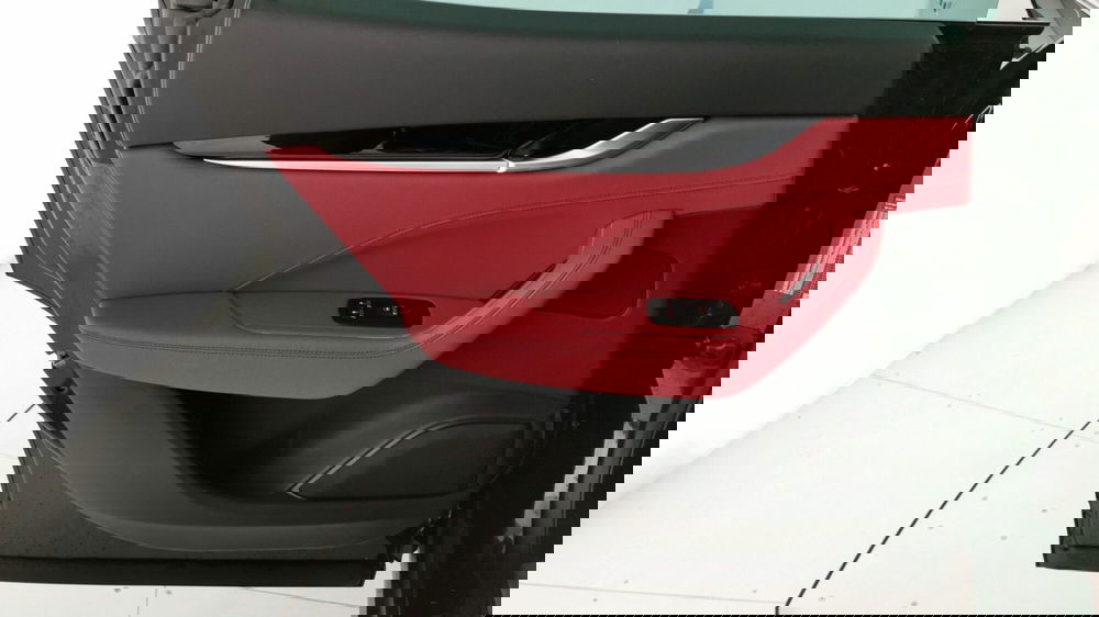 Maserati Levante usata a Chieti (7)