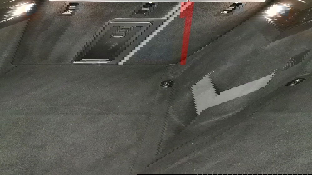 Maserati Levante usata a Chieti (9)