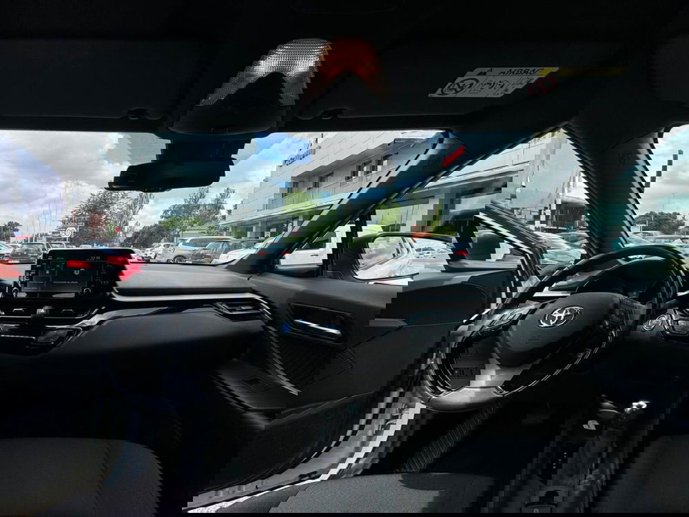 Toyota Toyota C-HR usata a Modena (16)
