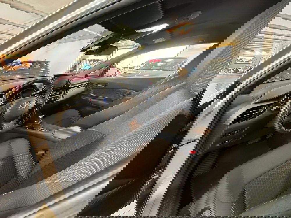 Toyota Toyota C-HR usata a Modena (12)