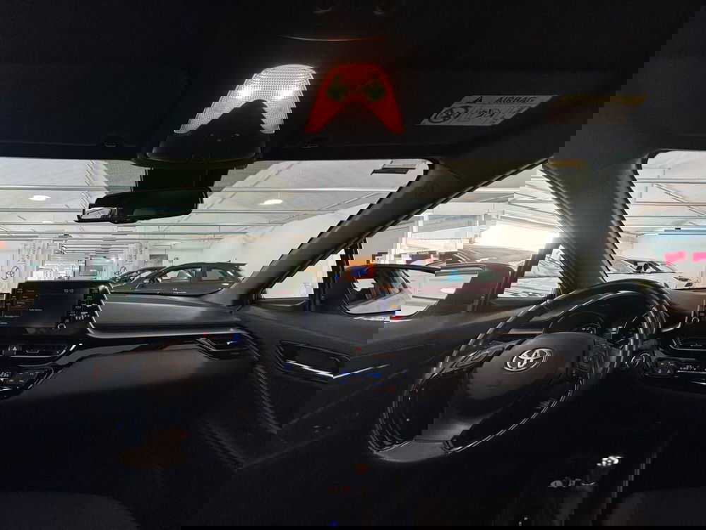 Toyota Toyota C-HR usata a Modena (17)