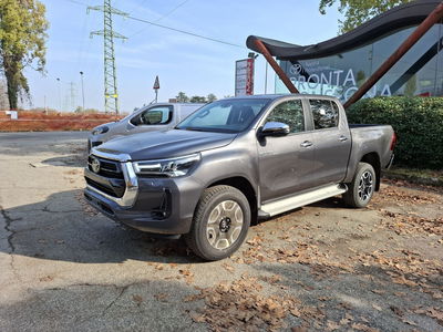 Toyota Hilux 2.D-4D 4WD porte Double Cab Executive nuova a San Lazzaro di Savena