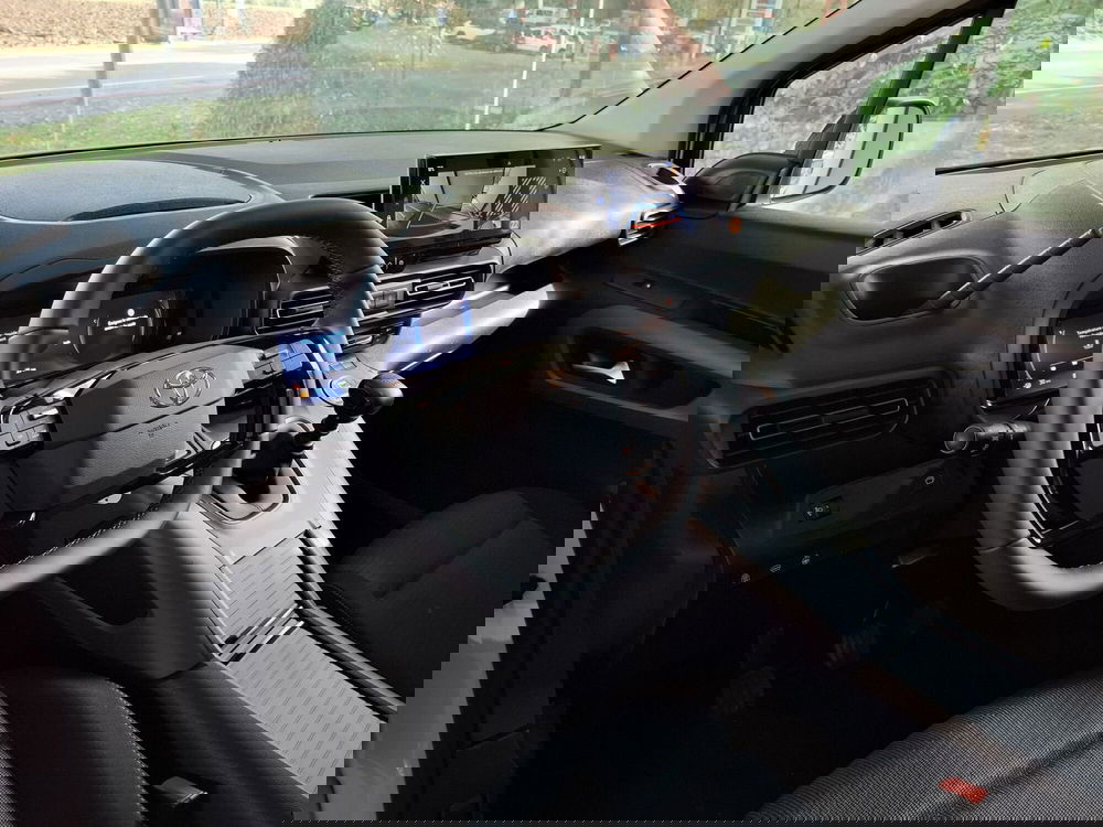 Toyota Proace City Verso nuova a Bologna (11)