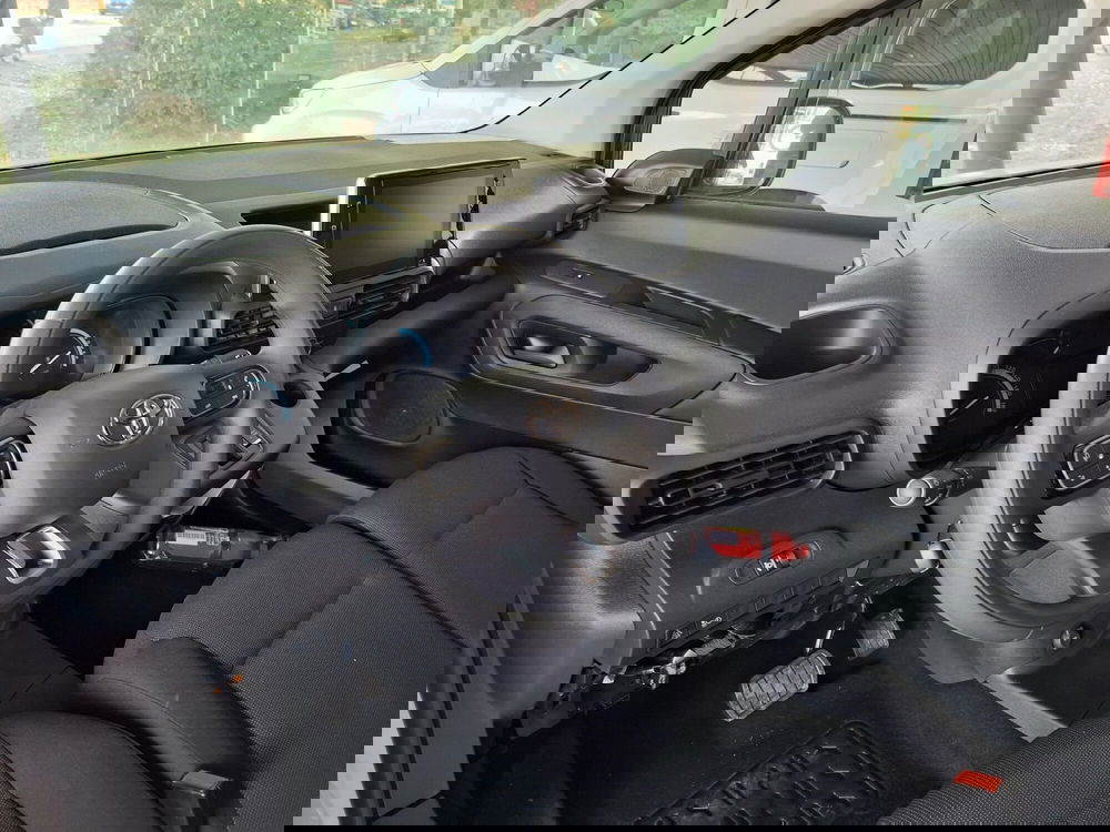 Toyota Proace City Electric nuova a Bologna (10)