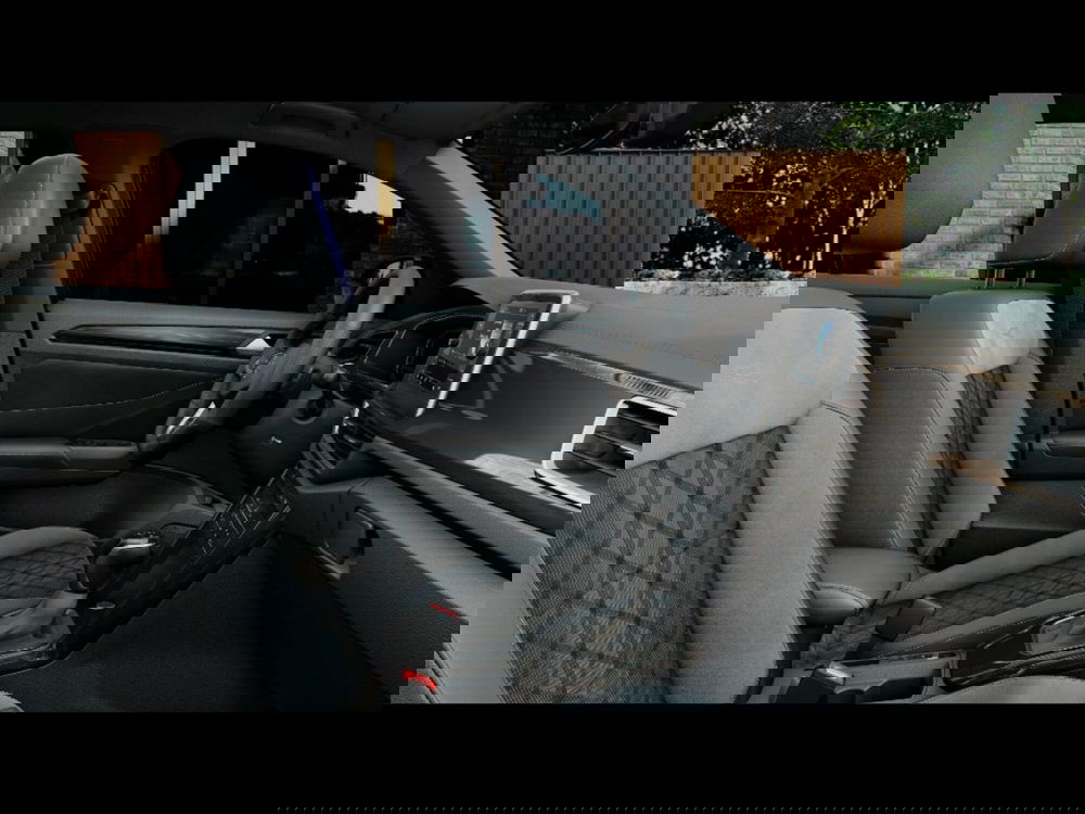 Volkswagen T-Roc usata a Livorno (7)