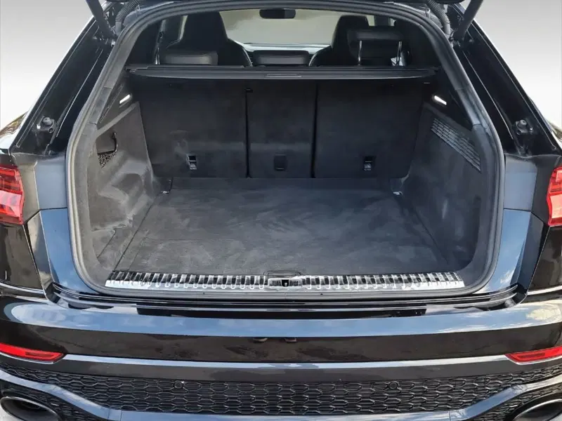 Audi RS Q8 usata a Siena (7)