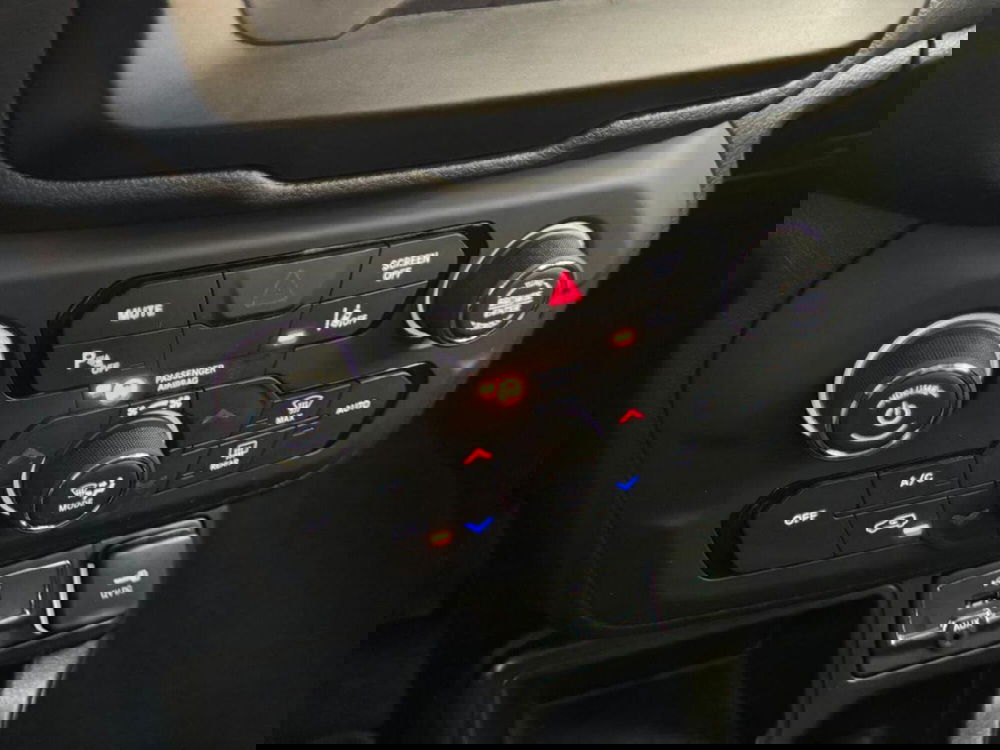 Jeep Renegade usata a Como (16)