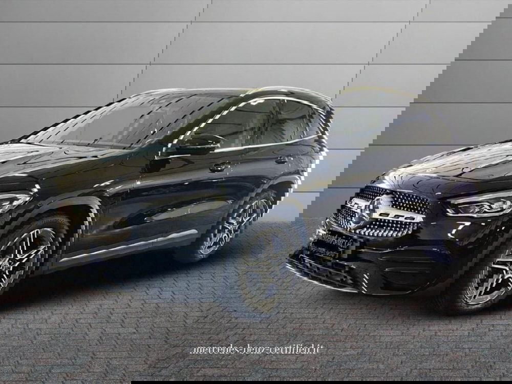 Mercedes-Benz GLA SUV usata a Lecce