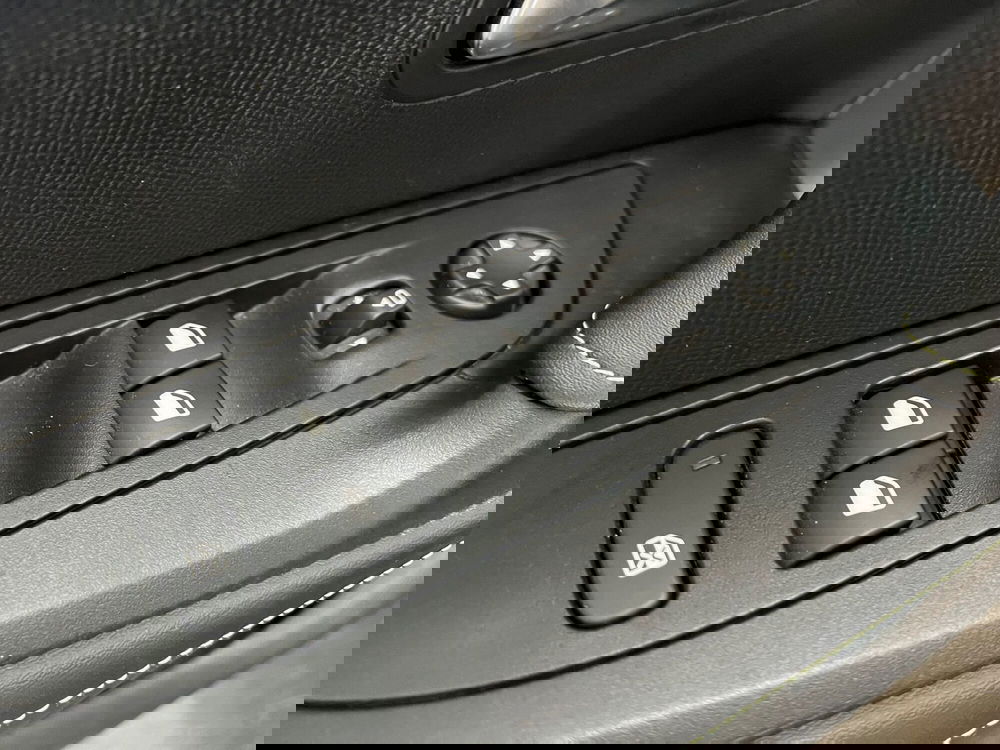 Peugeot 2008 usata a Bari (15)