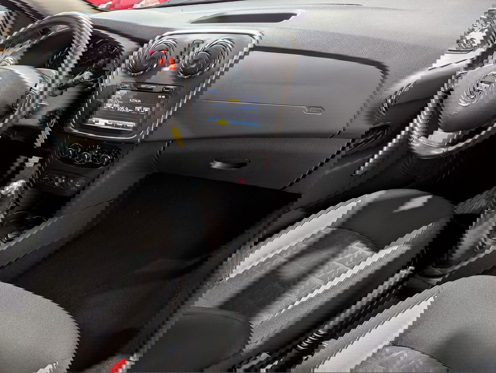 Dacia Sandero usata a Trento (7)