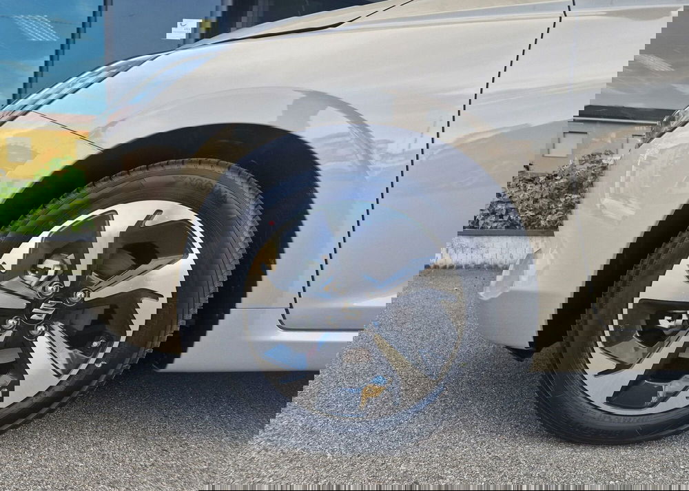 Suzuki Swift nuova a Milano (15)