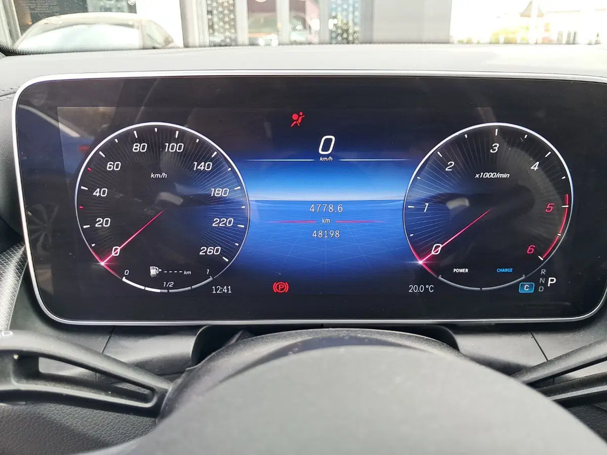 Mercedes-Benz GLC Coupé usata a Salerno (9)