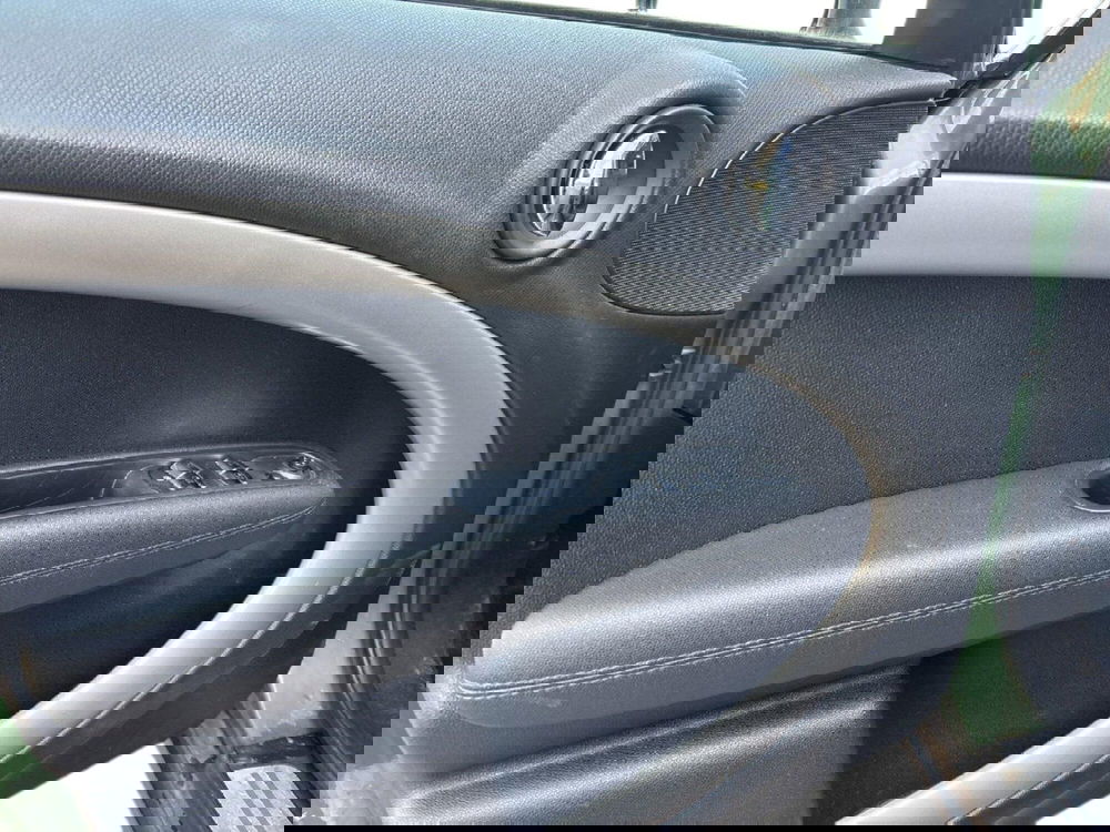 MINI Mini Countryman usata a Pordenone (13)