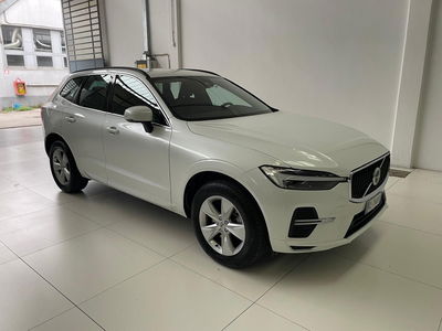 Volvo XC60 B4 automatico Core del 2022 usata a Prato