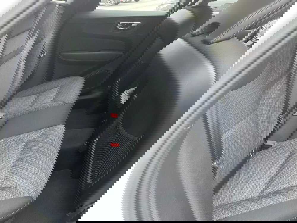 Volvo XC60 usata a Prato (9)