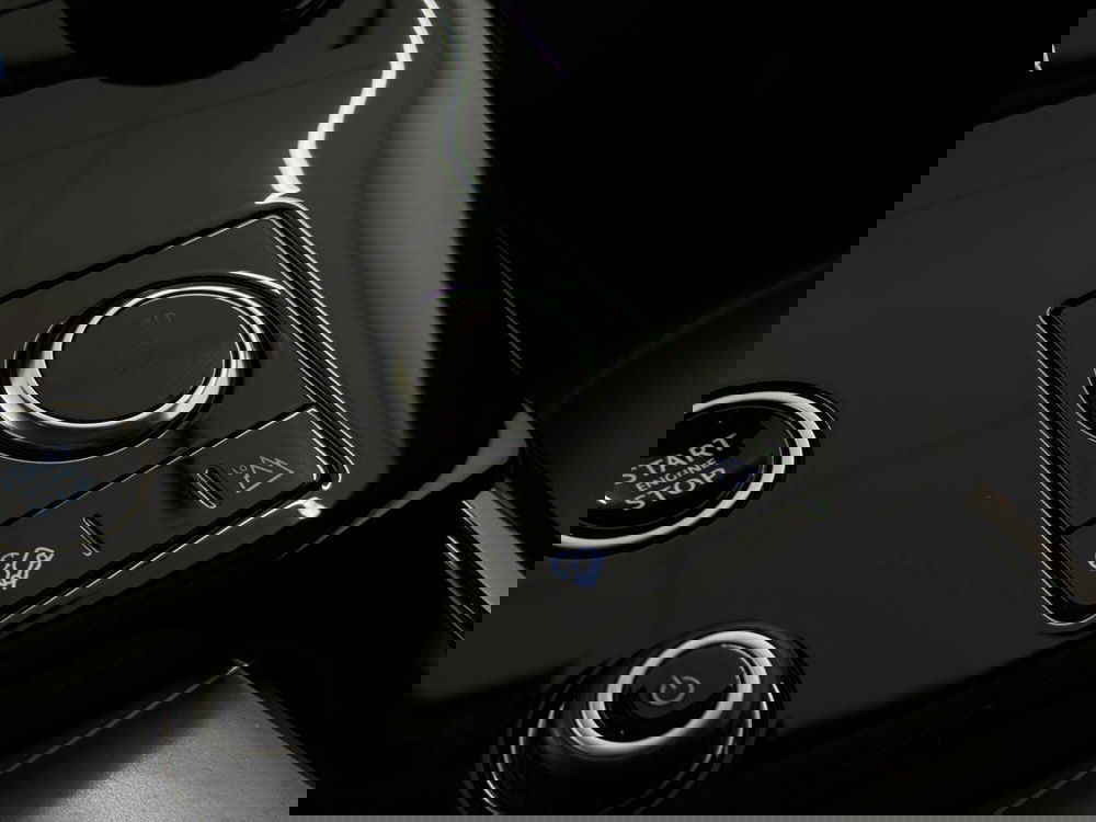 Land Rover Range Rover Sport usata a Savona (16)