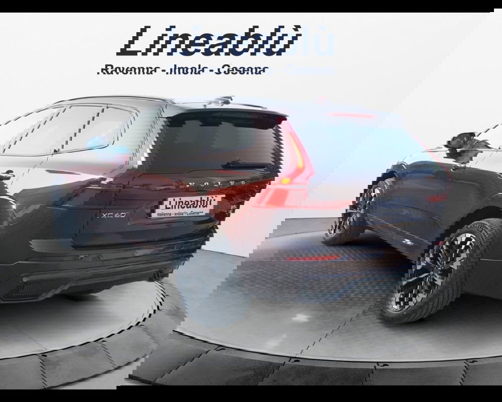 Volvo XC60 nuova a Bologna (3)