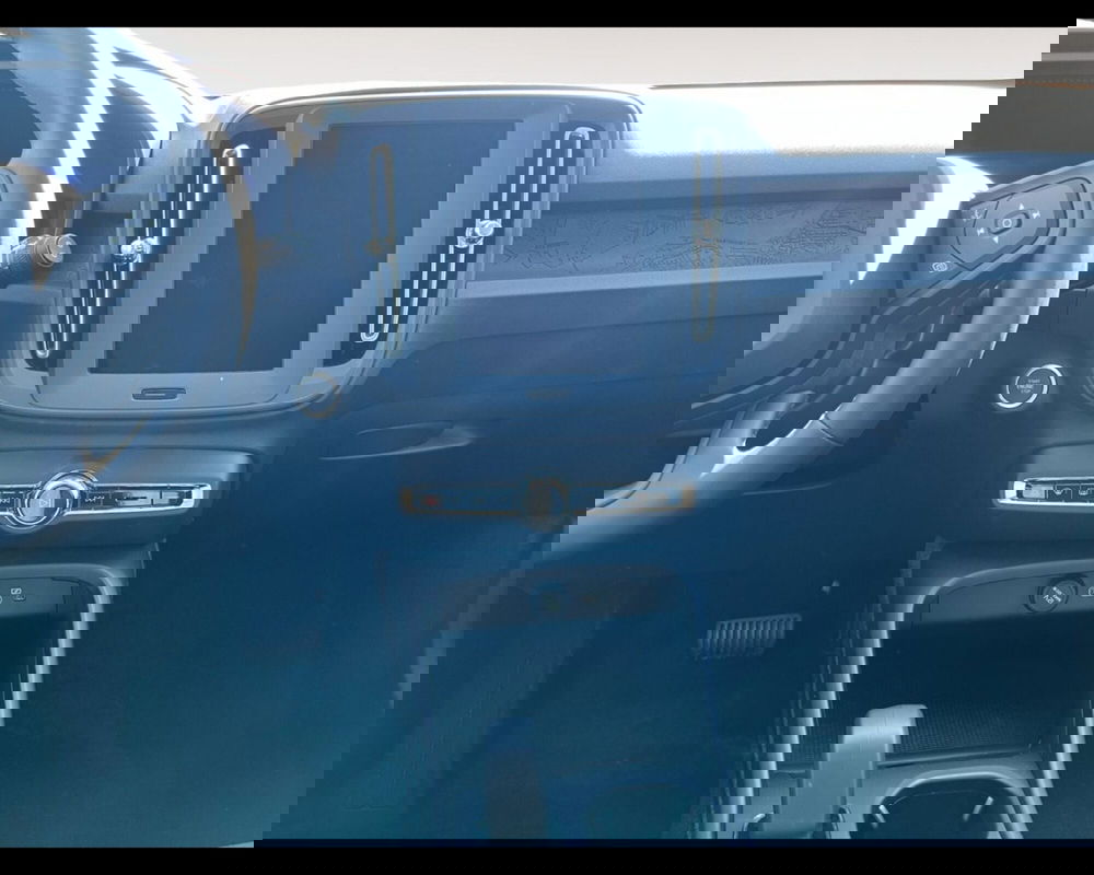 Volvo XC40 nuova a Ravenna