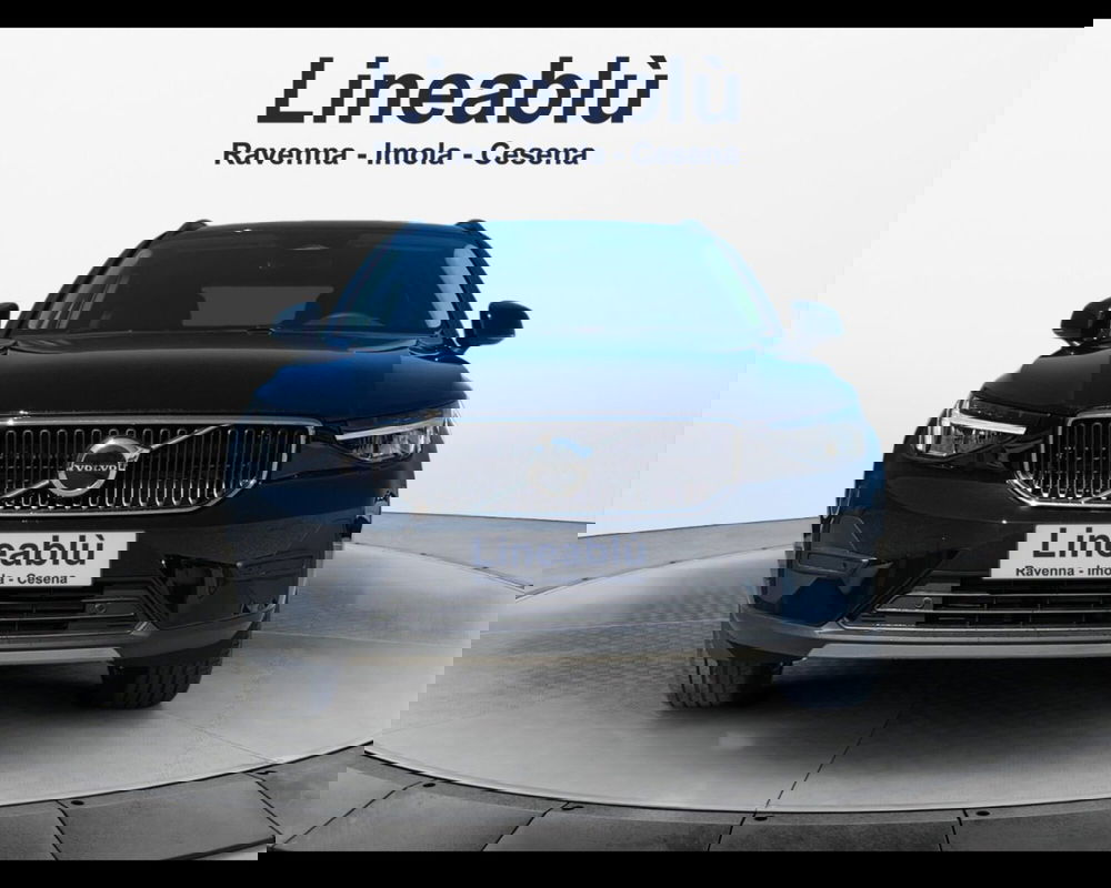 Volvo XC40 nuova a Ravenna (4)