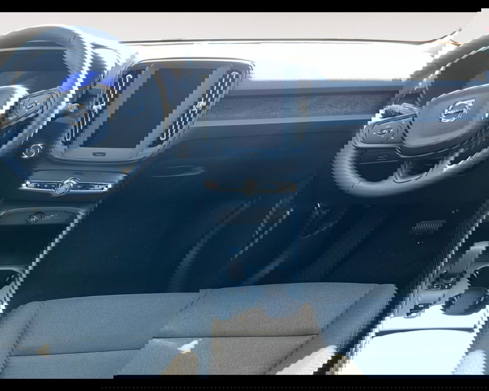 Volvo XC40 nuova a Ravenna (6)