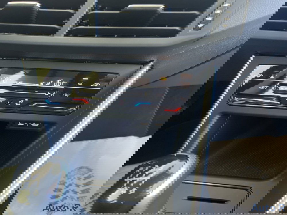 Volkswagen Taigo usata a Potenza (16)