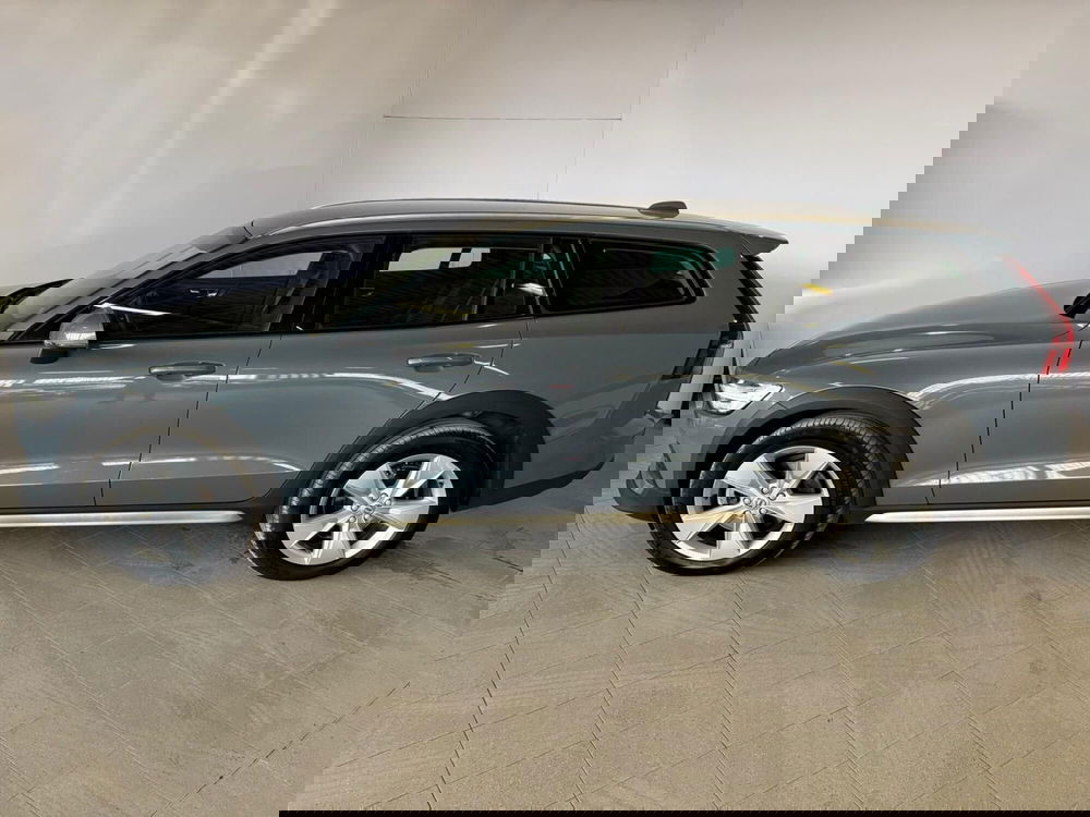 Volvo V60 Cross Country usata a Monza e Brianza (3)