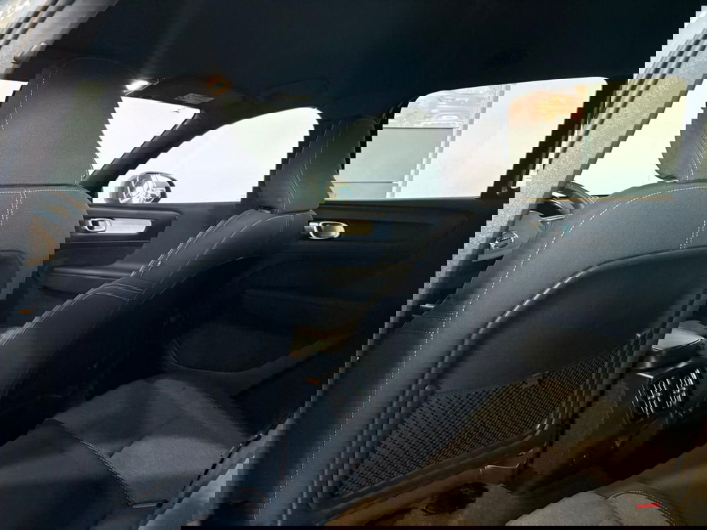 Volvo XC40 usata a Monza e Brianza (11)