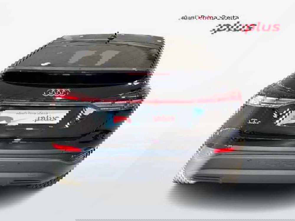 Audi Q4 Sportback nuova a Prato (11)