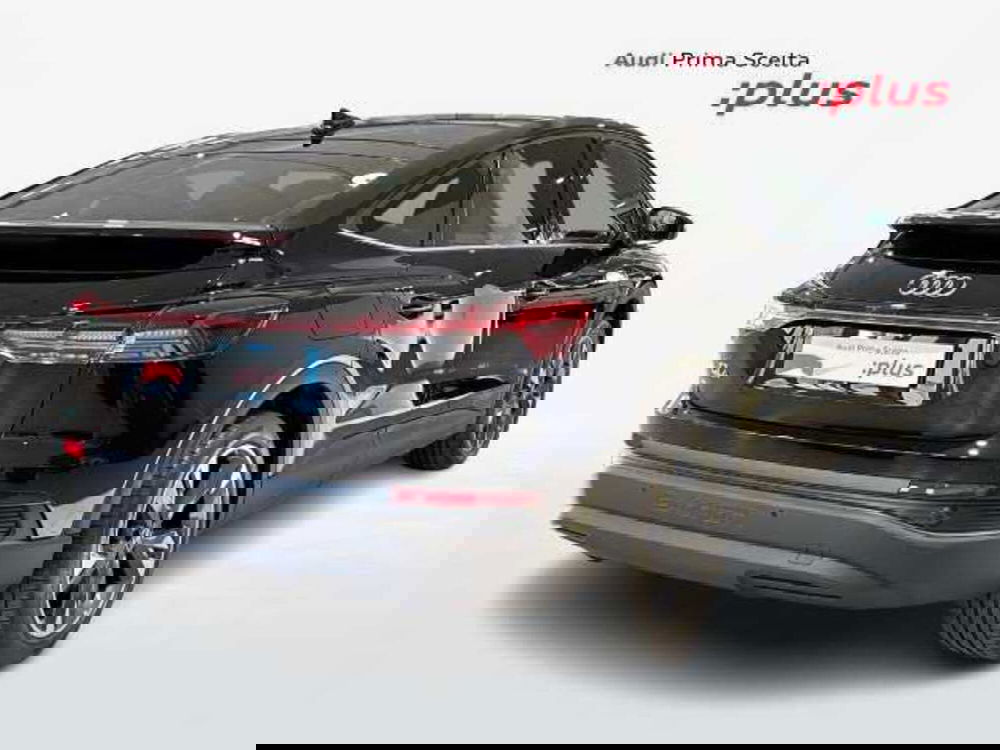 Audi Q4 Sportback nuova a Prato (2)