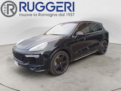 Porsche Cayenne 3.0 Diesel del 2016 usata a Rimini