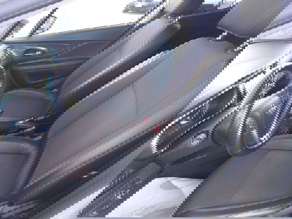 Opel Mokka usata a Rimini (18)