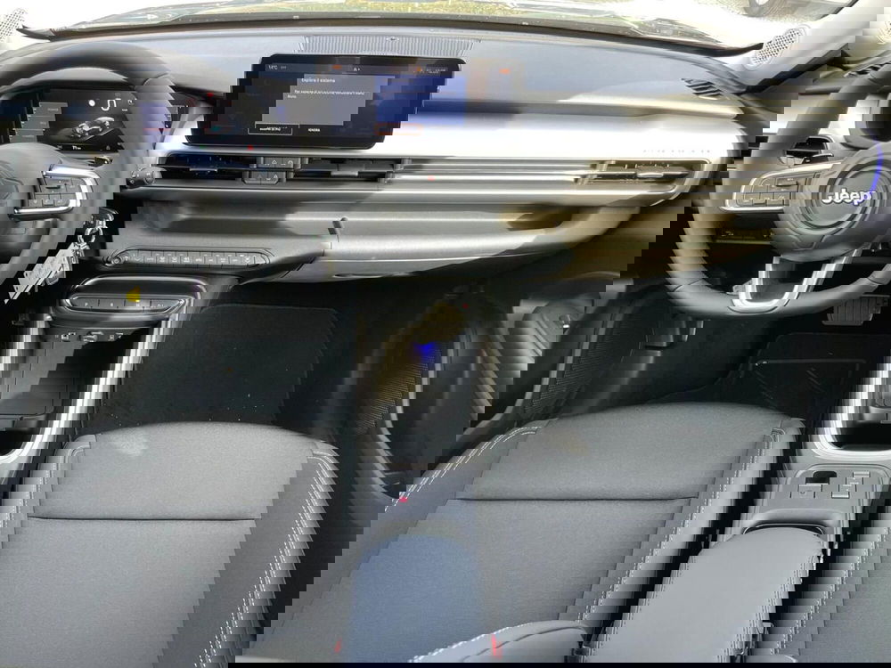 Jeep Avenger nuova a Ancona (12)