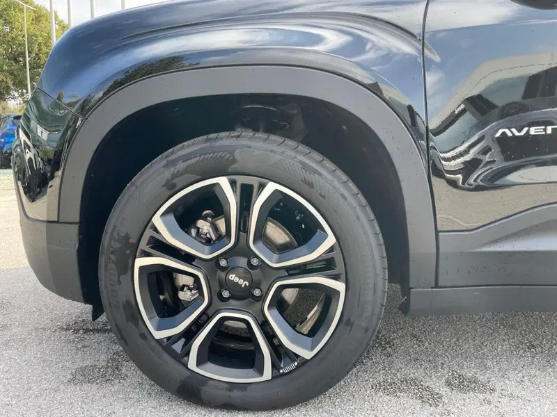 Jeep Avenger nuova a Ancona (9)