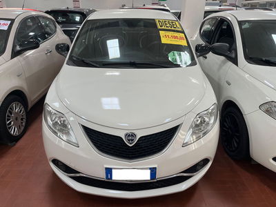 Lancia Ypsilon 1.3 MJT 16V 95 CV 5 porte S&amp;S Gold del 2017 usata a Altopascio