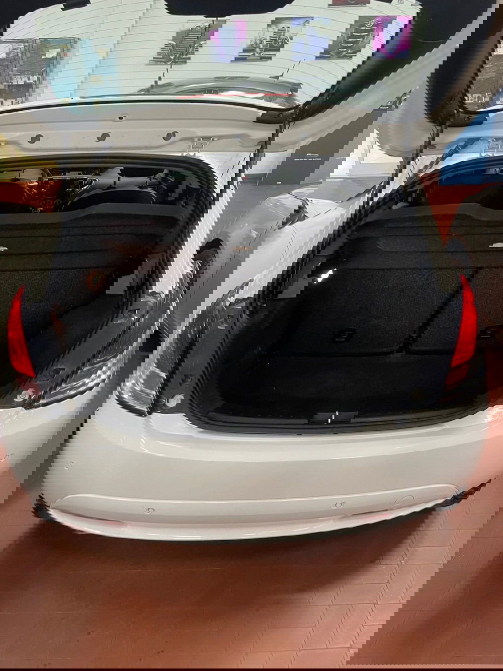 Lancia Ypsilon usata a Lucca (8)