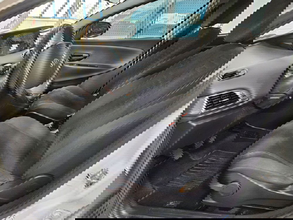 Lancia Ypsilon usata a Lucca (6)